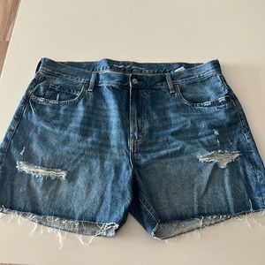 Old Navy High-Rise Slouchy Straight Jean Shorts